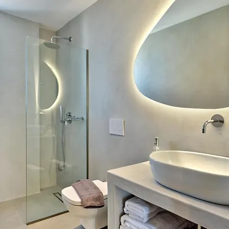 Paros Gem *