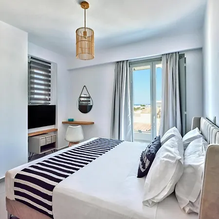 Paros Gem Nausa