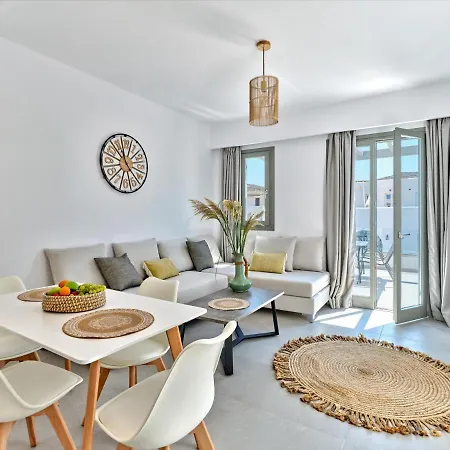 Paros Gem Apartament *