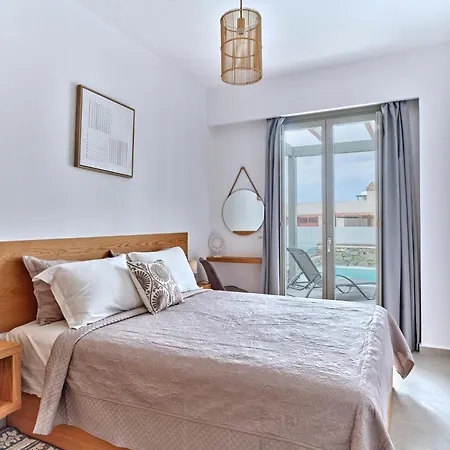 Paros Gem Naousa (Paros)